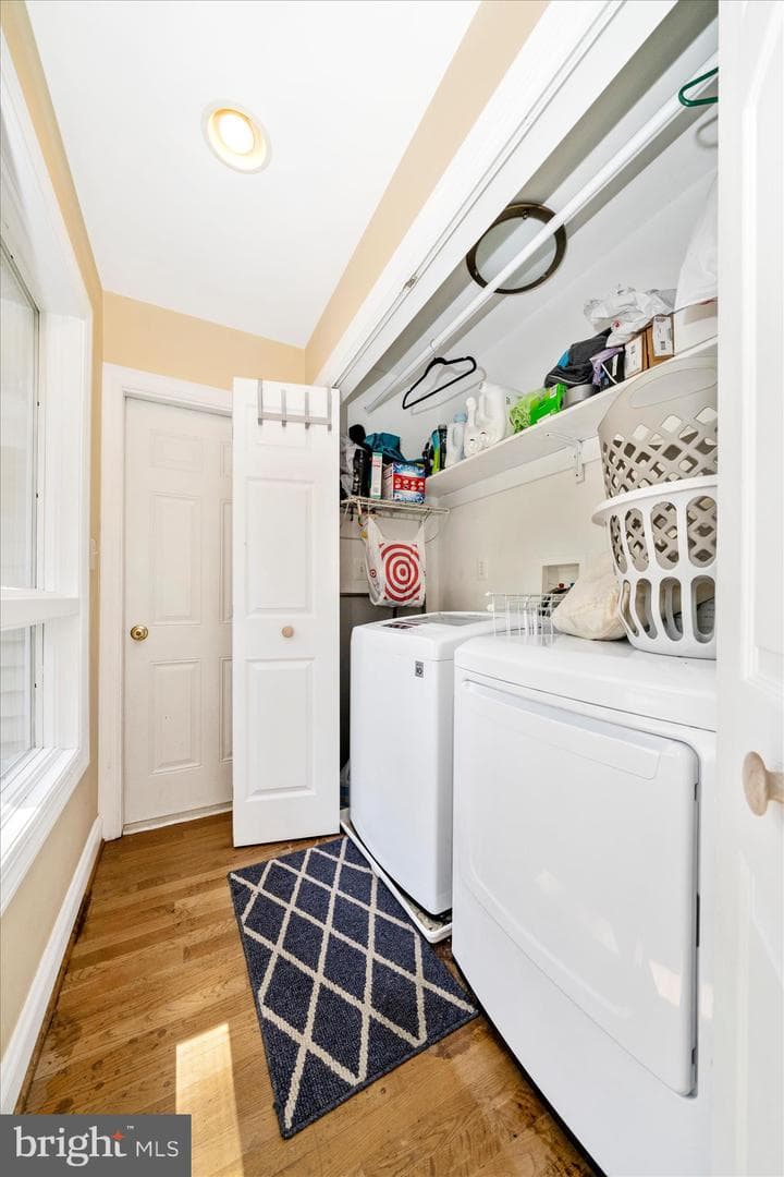 9328 Garden Court photo 23