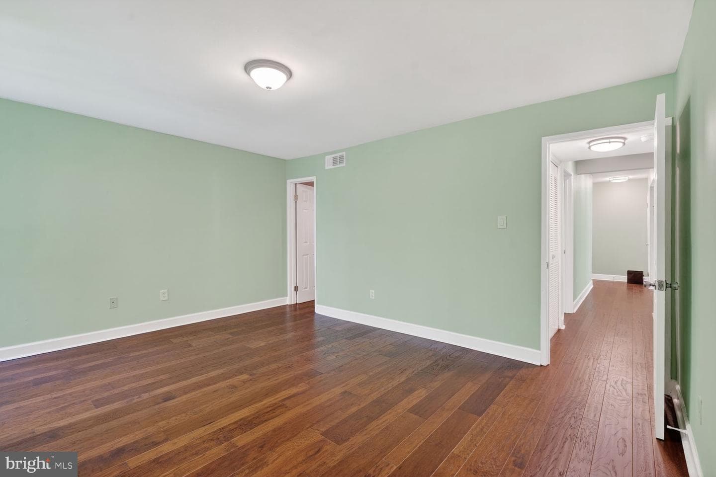 2004 Coleridge Drive #20-201 photo 10