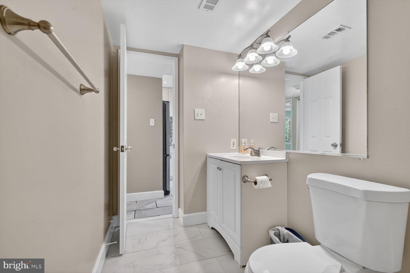 2004 Coleridge Drive #20-201 photo 13