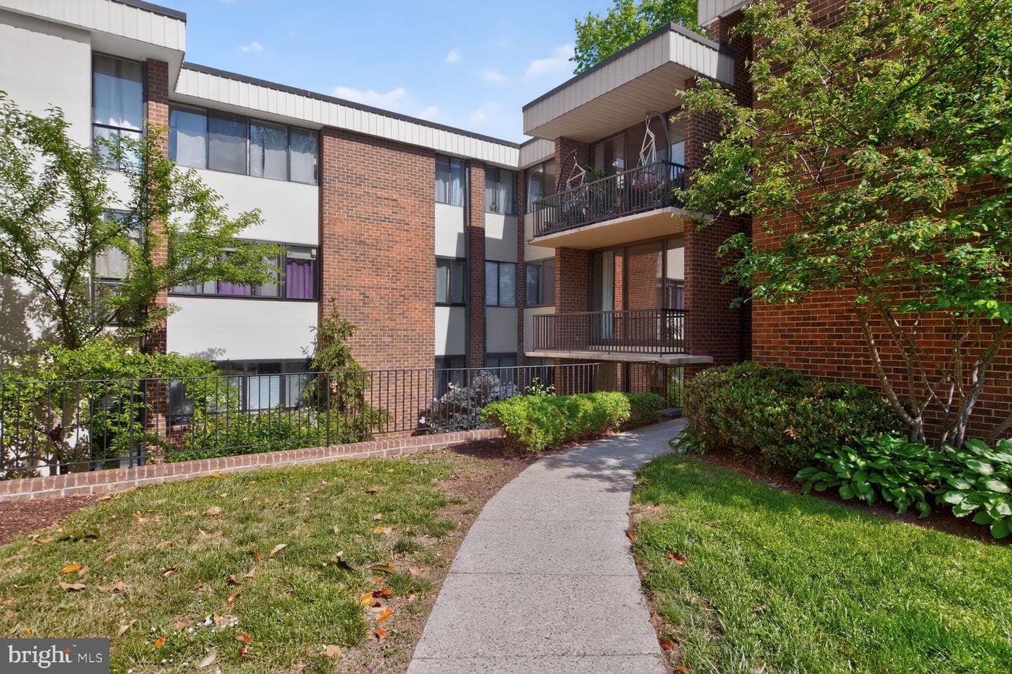 2004 Coleridge Drive #20-201 photo 17
