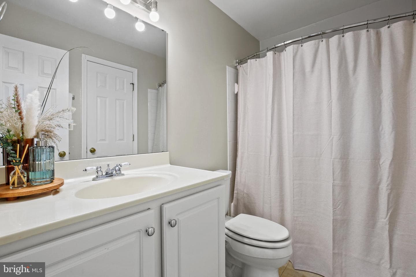 20113 Locustdale Drive #304 photo 16