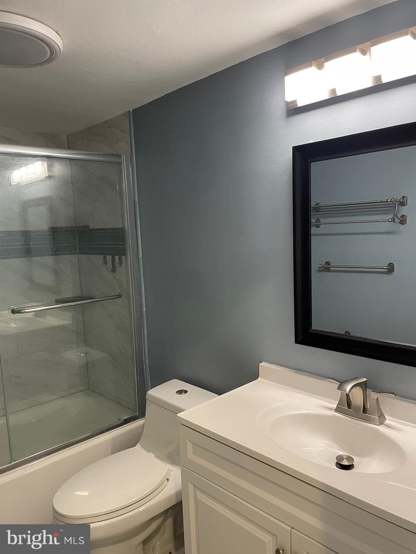 444 Girard Street #293 photo 34