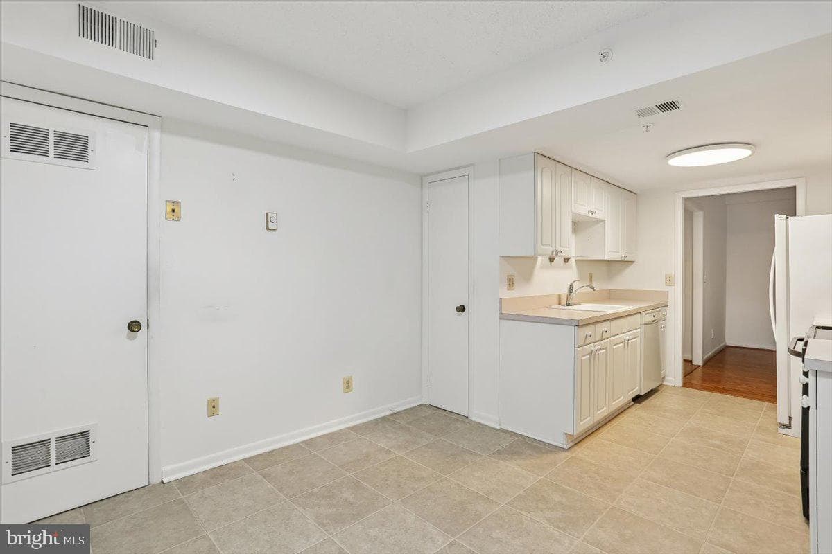 15210 Elkridge Way #91-2e photo 19