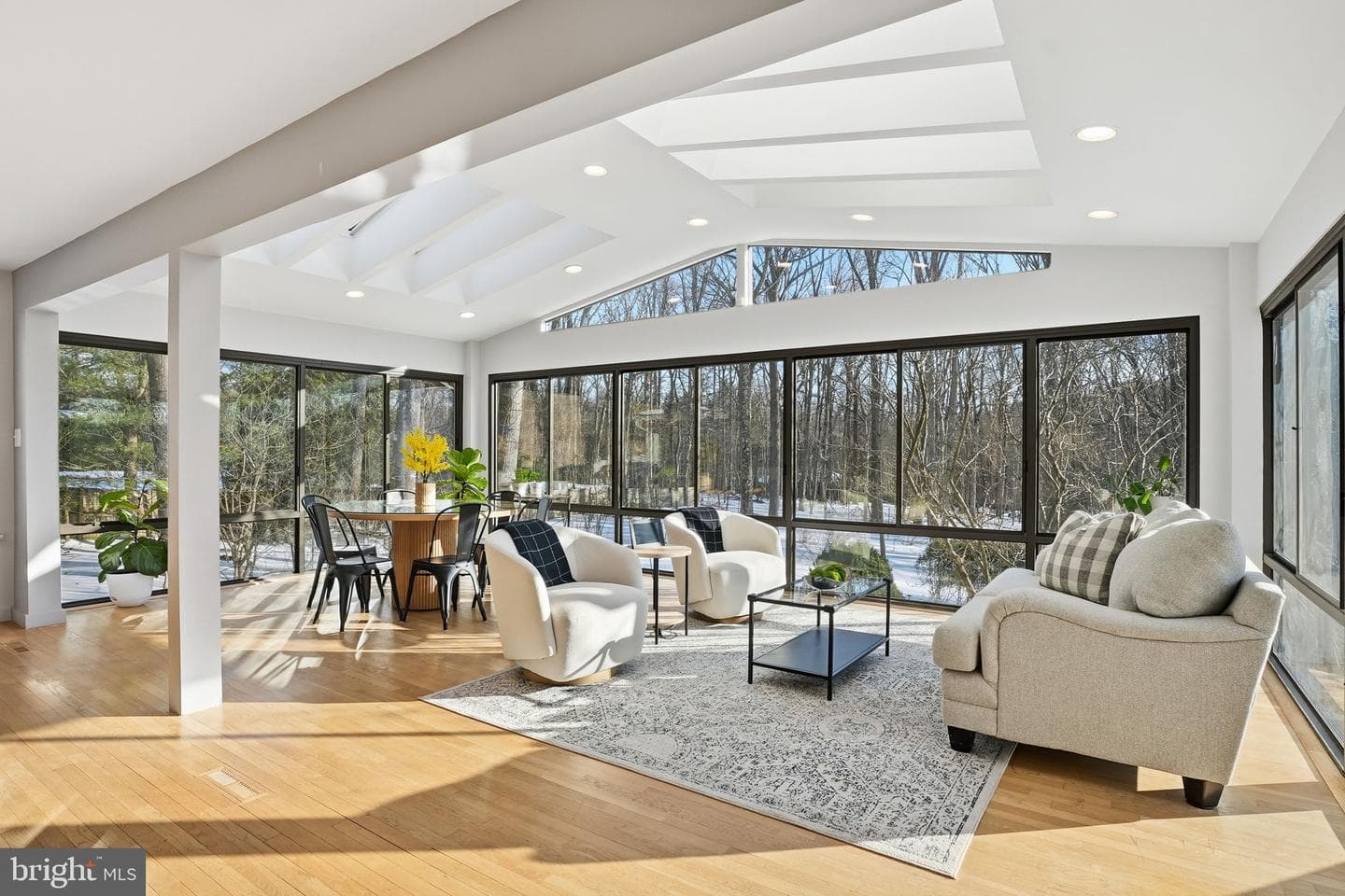 15130 Springfield Road photo 11