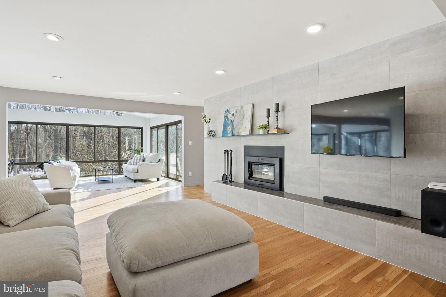 15130 Springfield Road photo 7