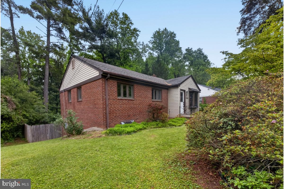4068 Adams Drive photo 5