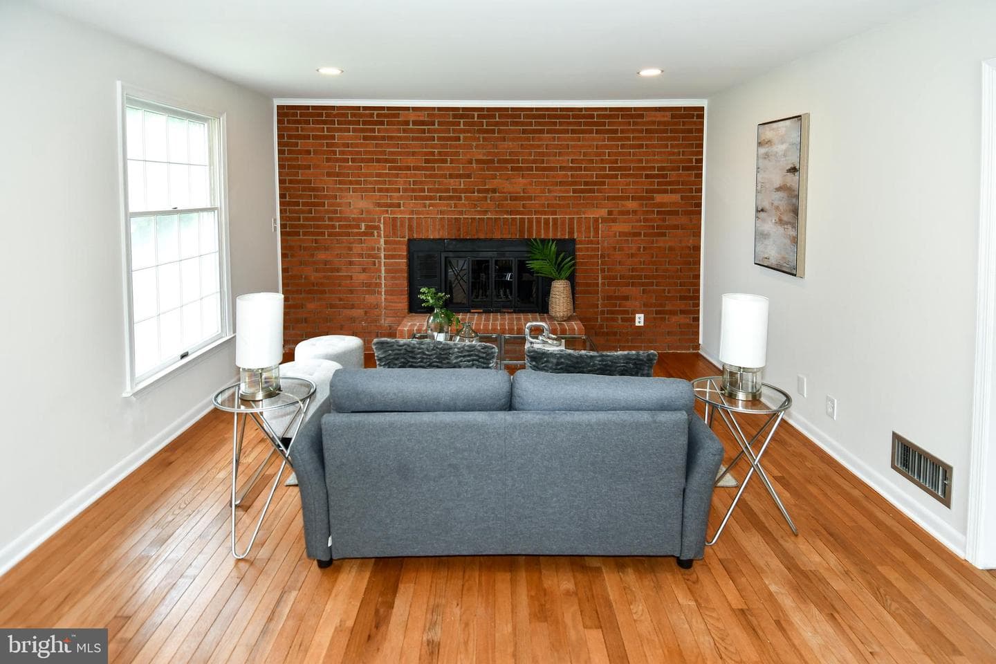 24909 Woodfield School Road photo 10