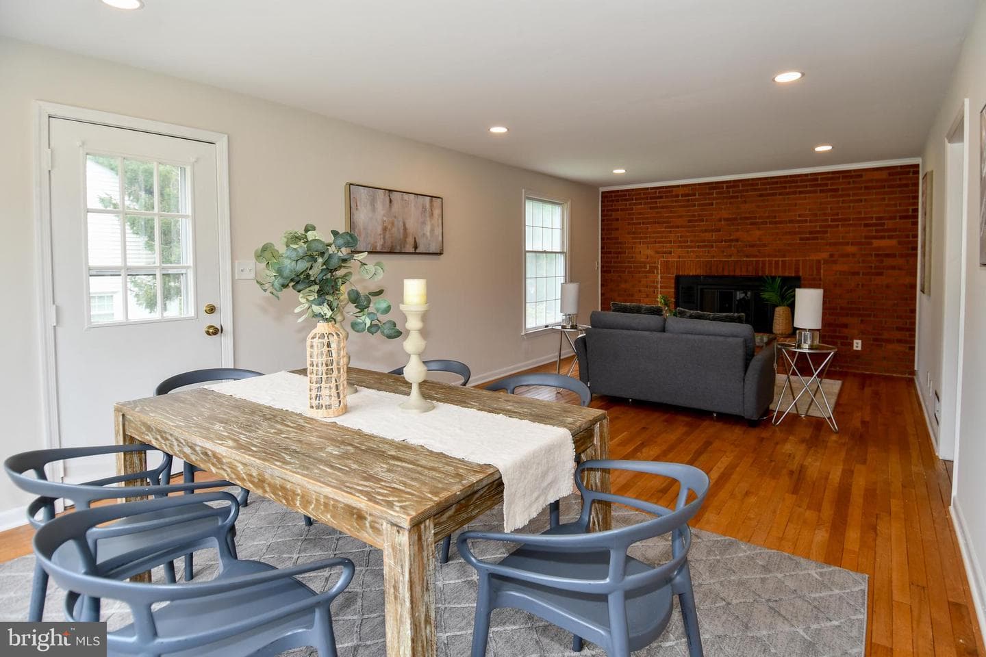 24909 Woodfield School Road photo 11