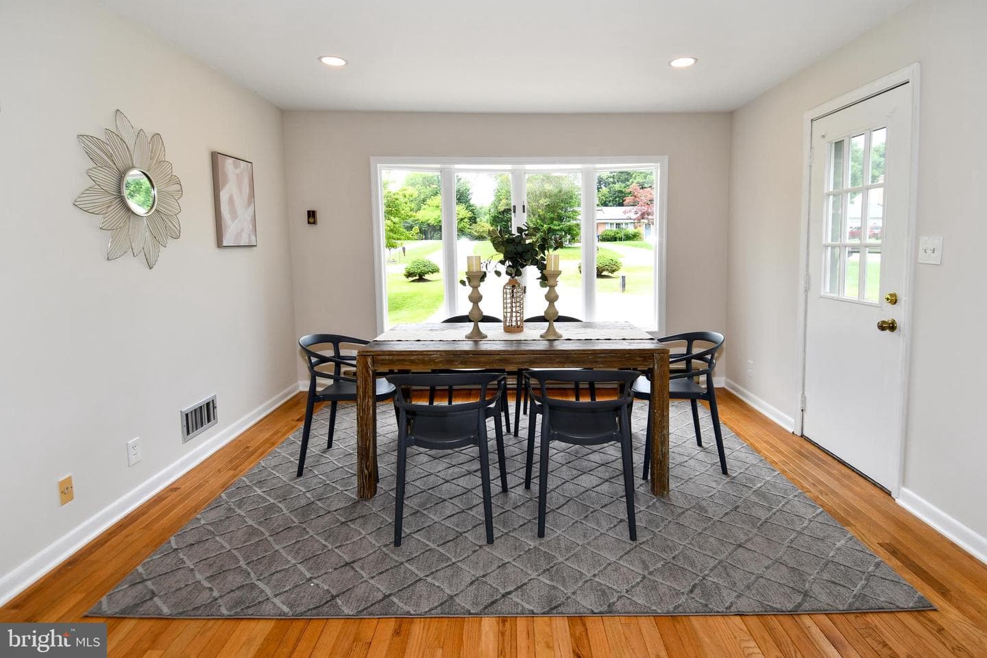 24909 Woodfield School Road photo 12