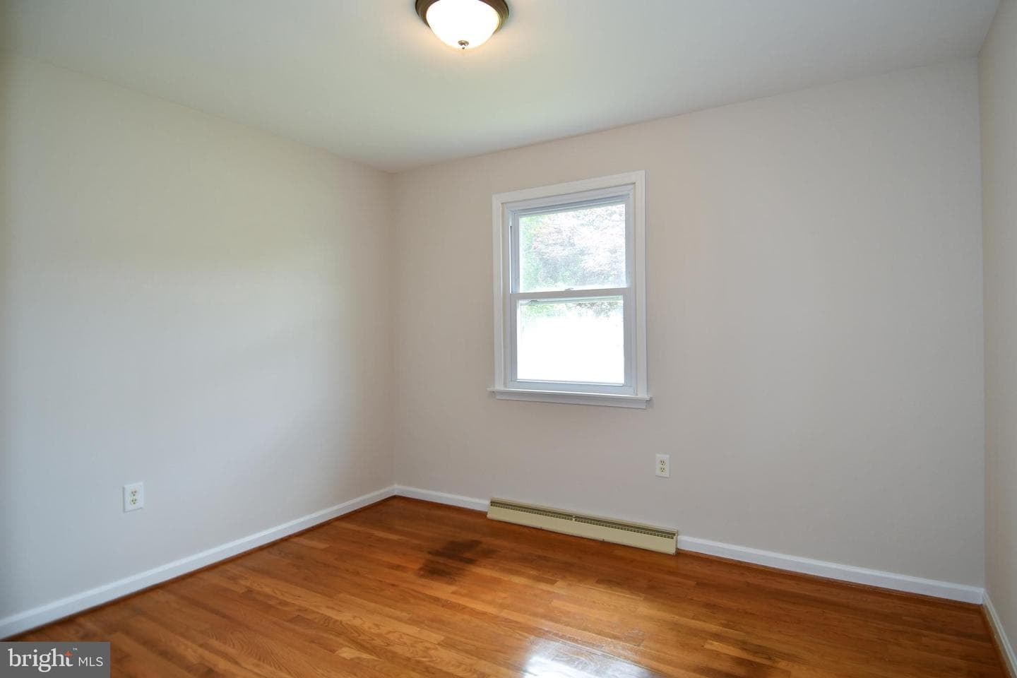 24909 Woodfield School Road photo 16