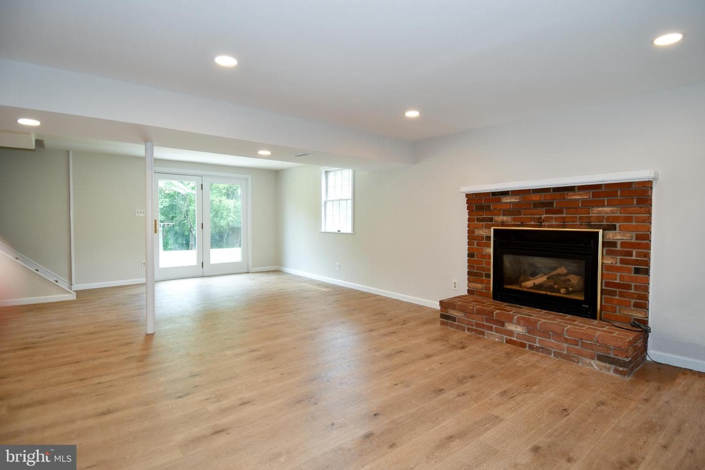 24909 Woodfield School Road photo 19