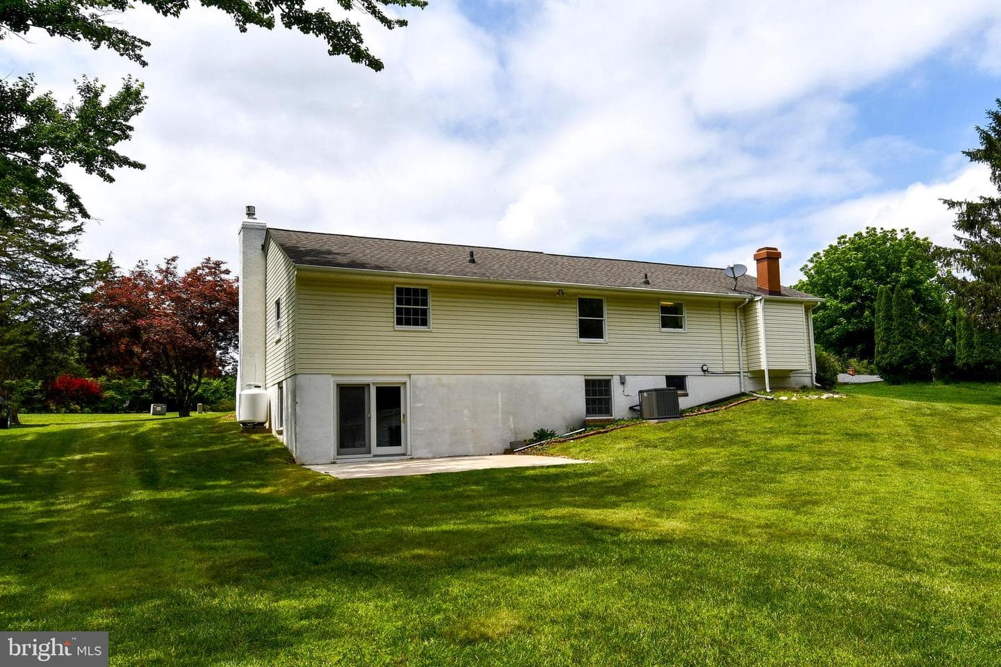 24909 Woodfield School Road photo 23