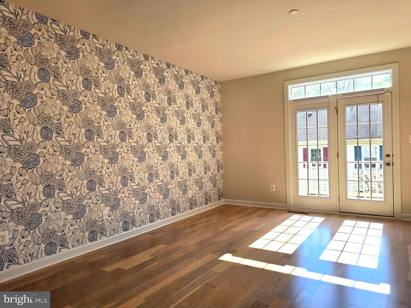 1021 Mutual Place photo 22