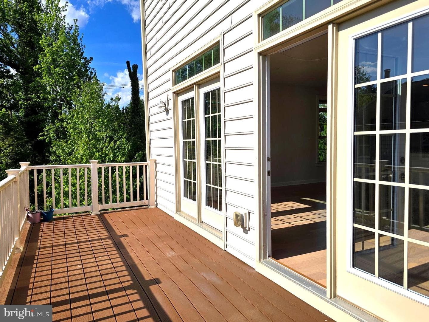 1021 Mutual Place photo 24