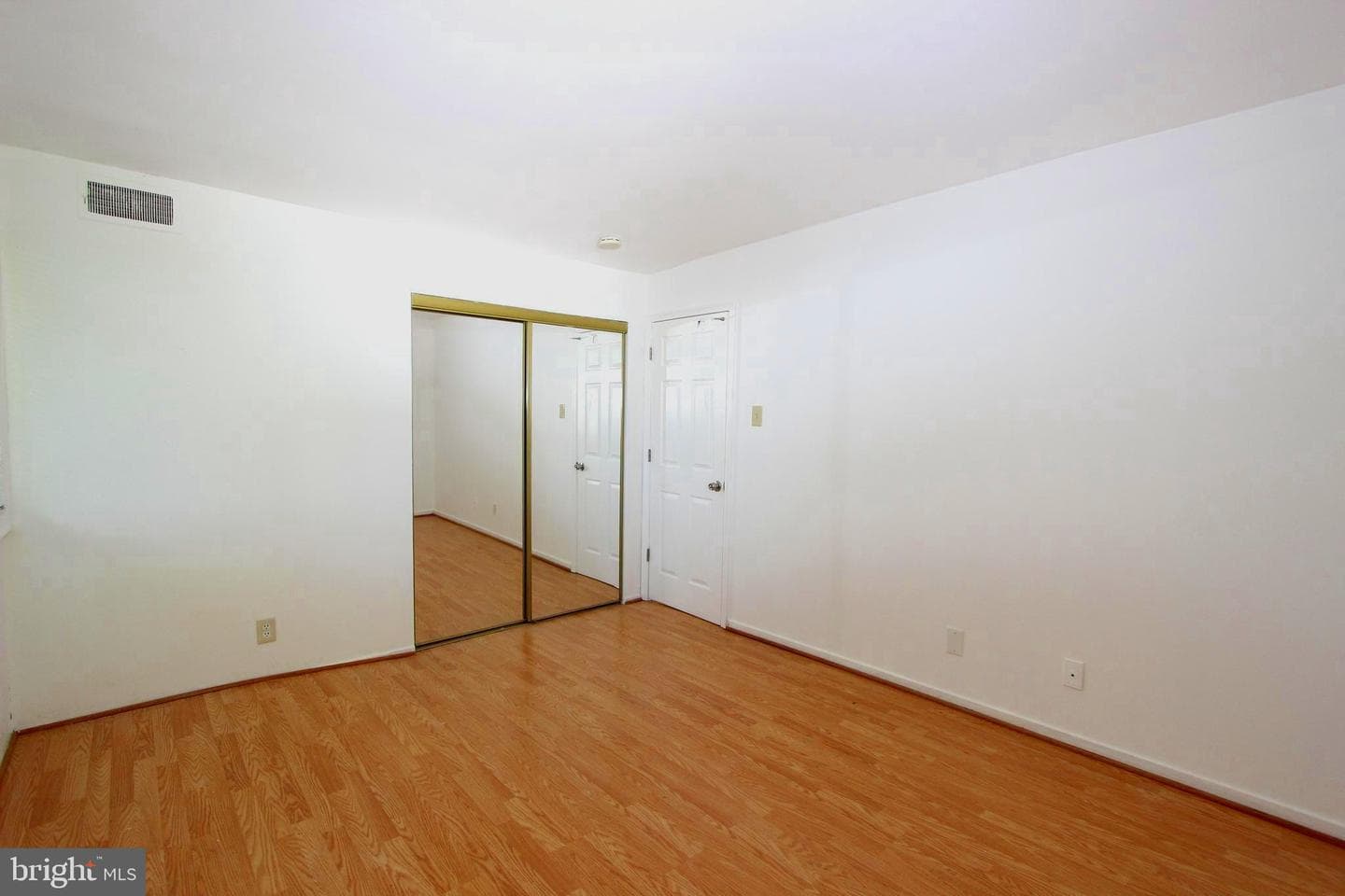 160 Talbott Street #205 photo 10