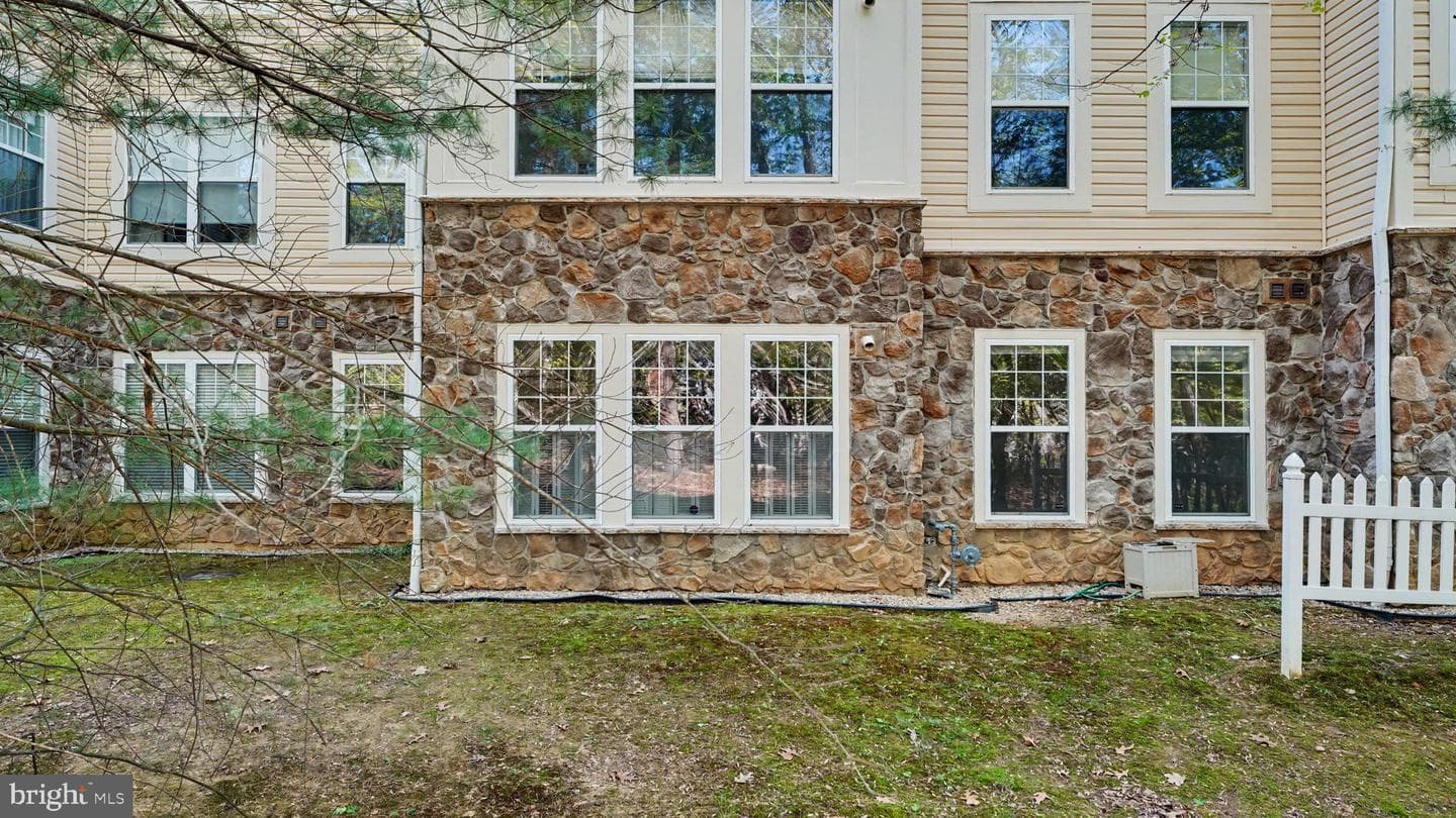311 High Gables Drive #106 photo 26