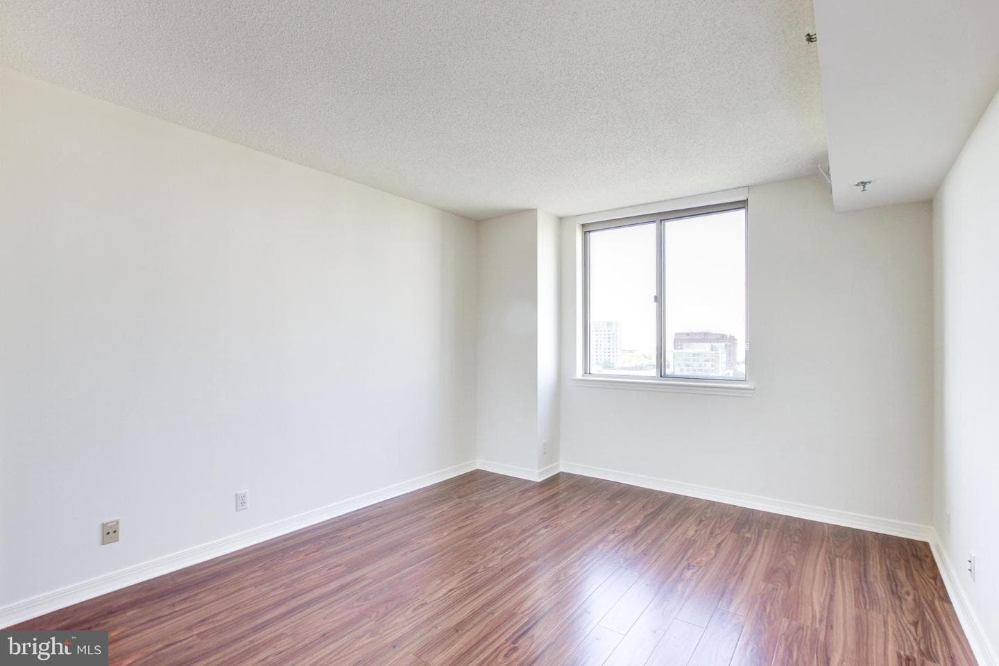 5809 Nicholson Ln # 1116 photo 17