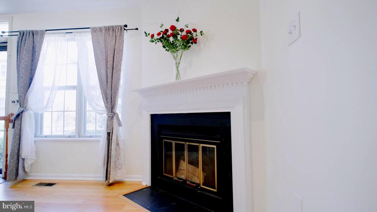 3512 Childress Terrace photo 4