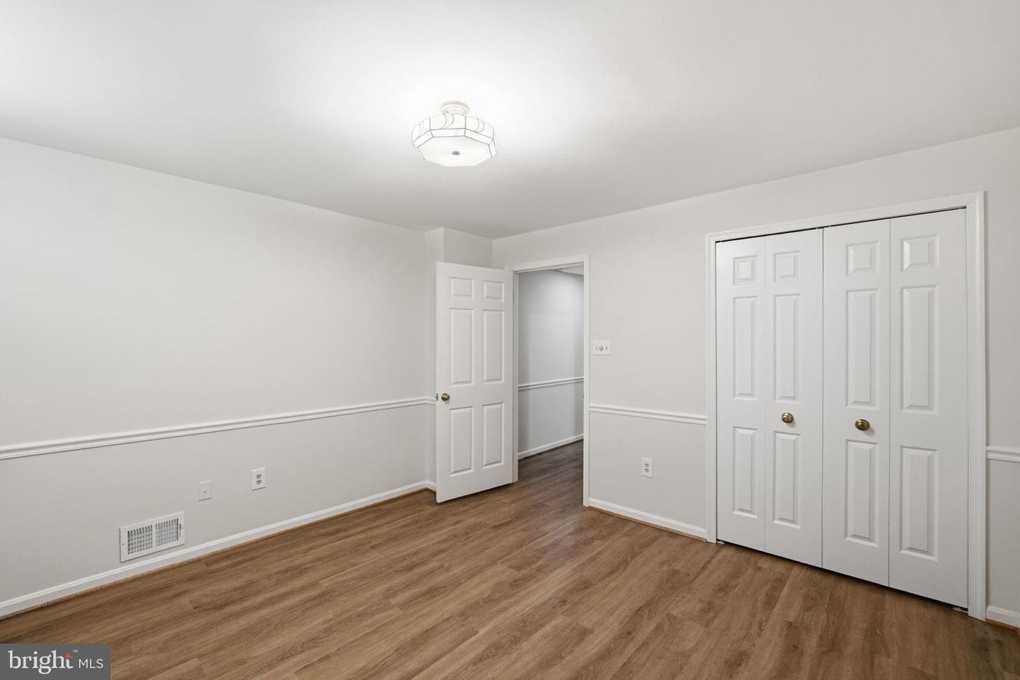 4120 Sandcastle Ln photo 32