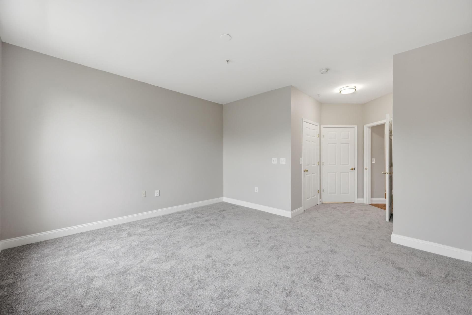 502 King Farm #206 photo 17