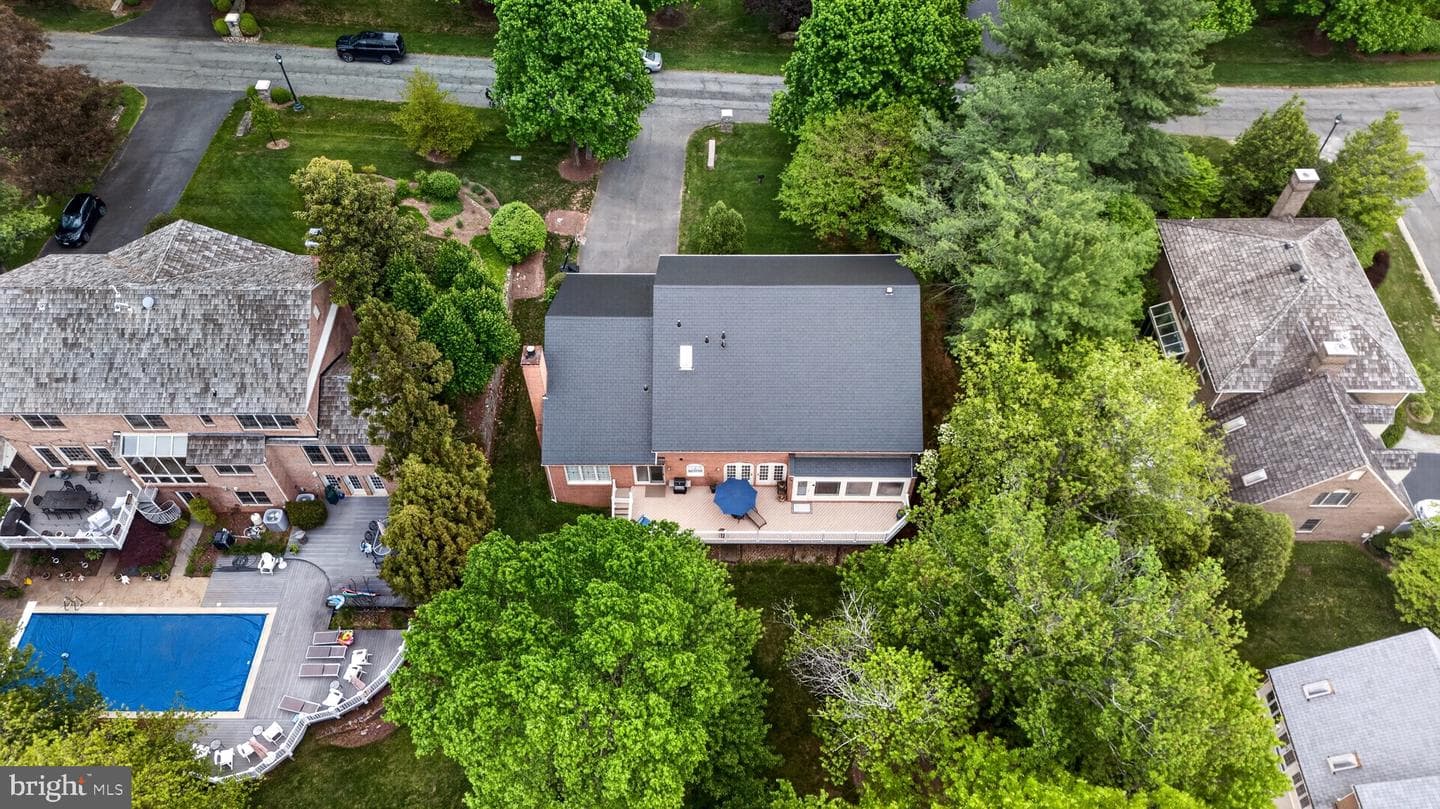 9720 Avenel Farm Drive photo 52