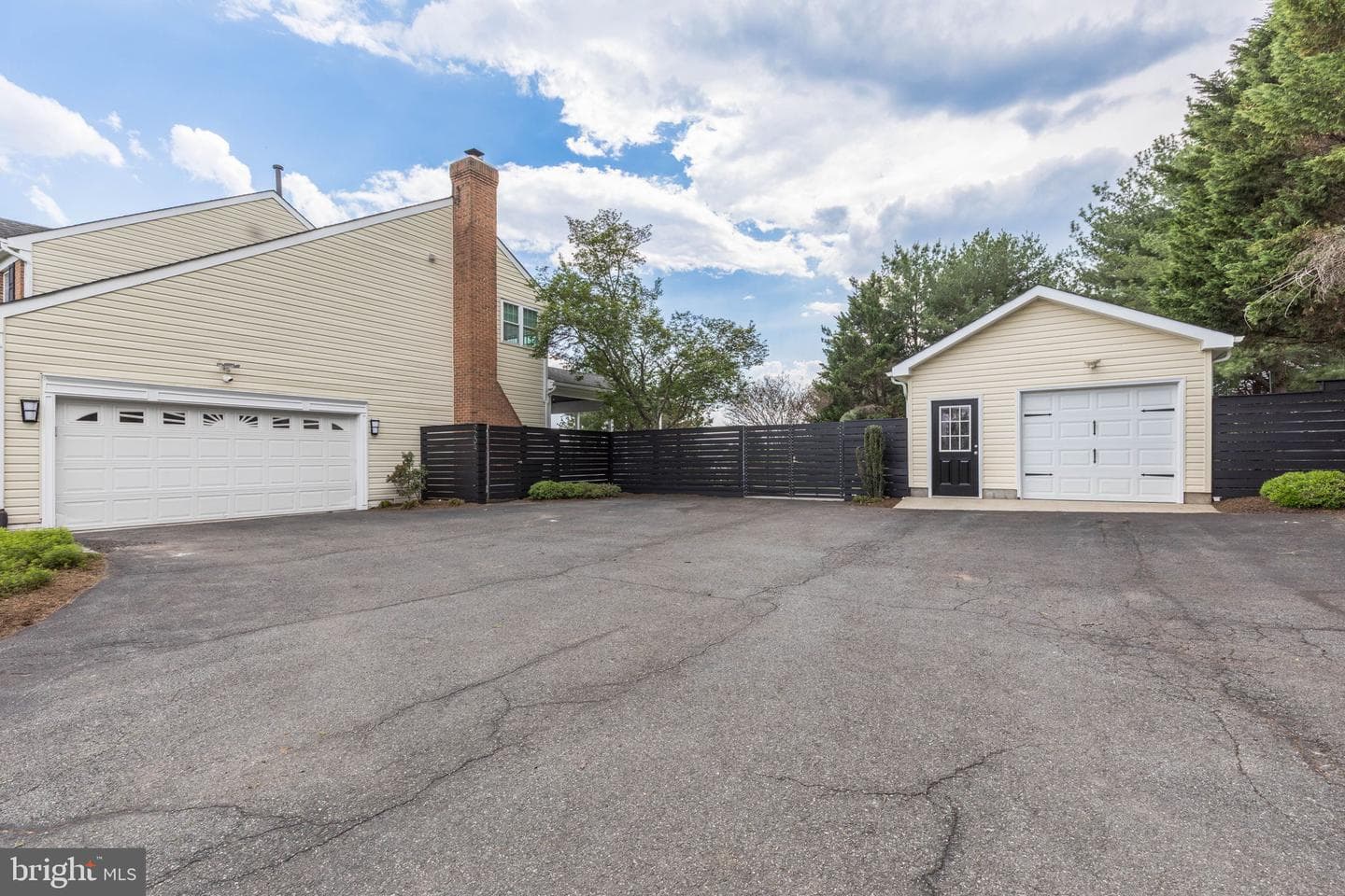 9204 Huntmaster Road photo 52