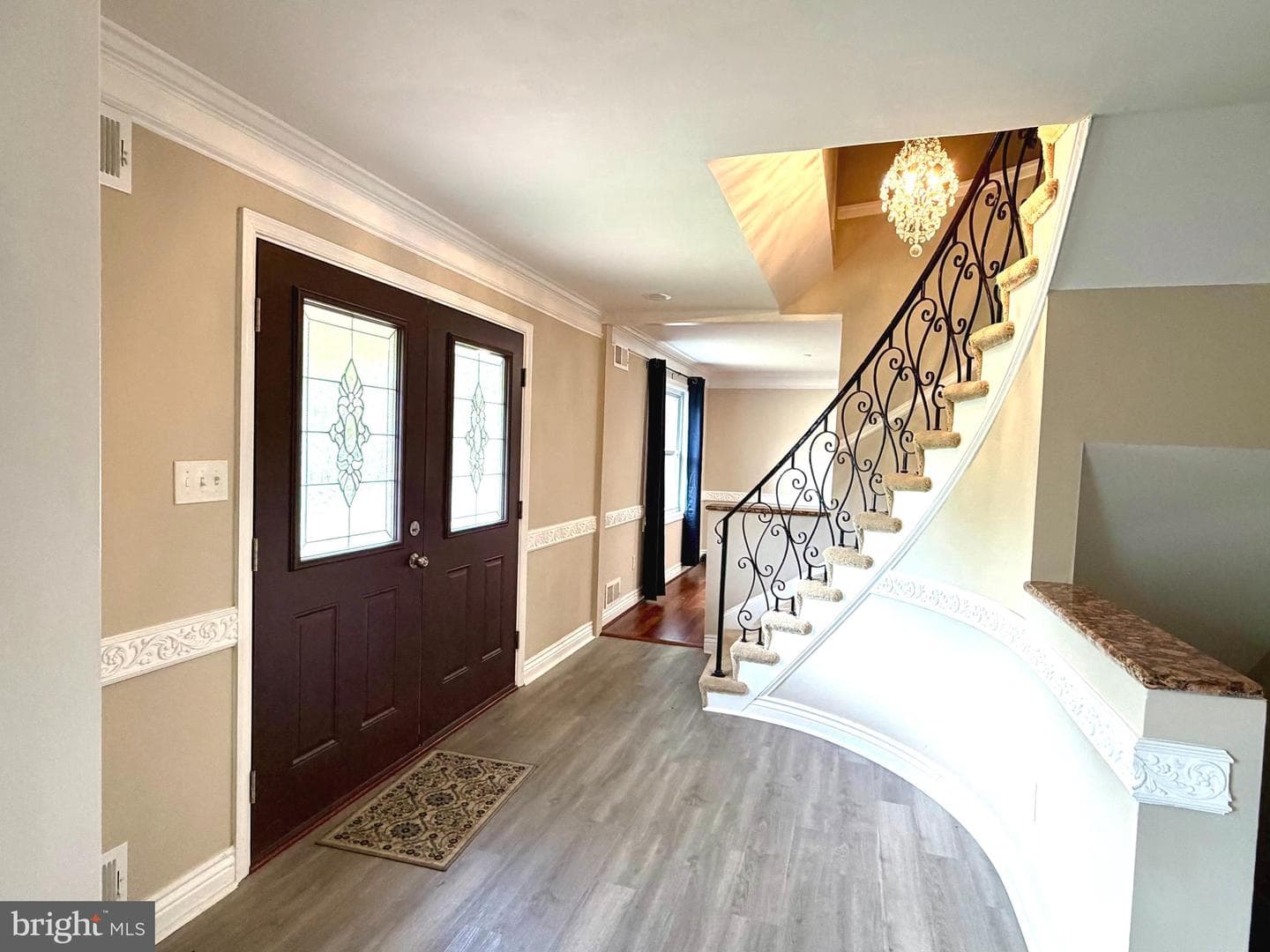 13608 Creekside photo 3