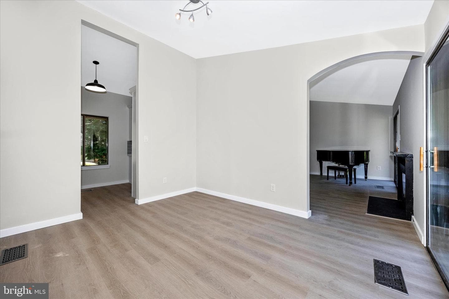 10704 Wayridge Drive photo 12