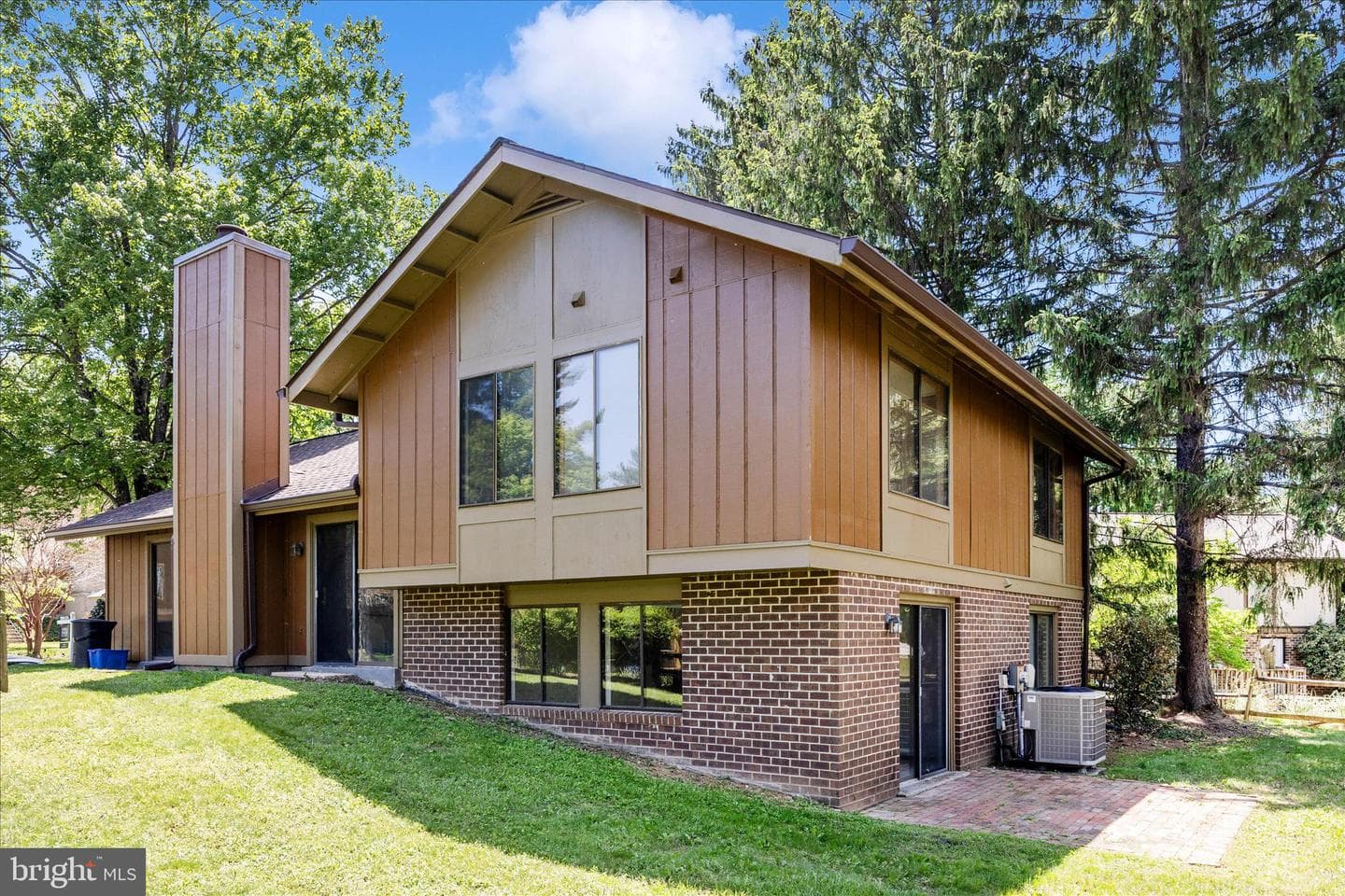 10704 Wayridge Drive photo 5
