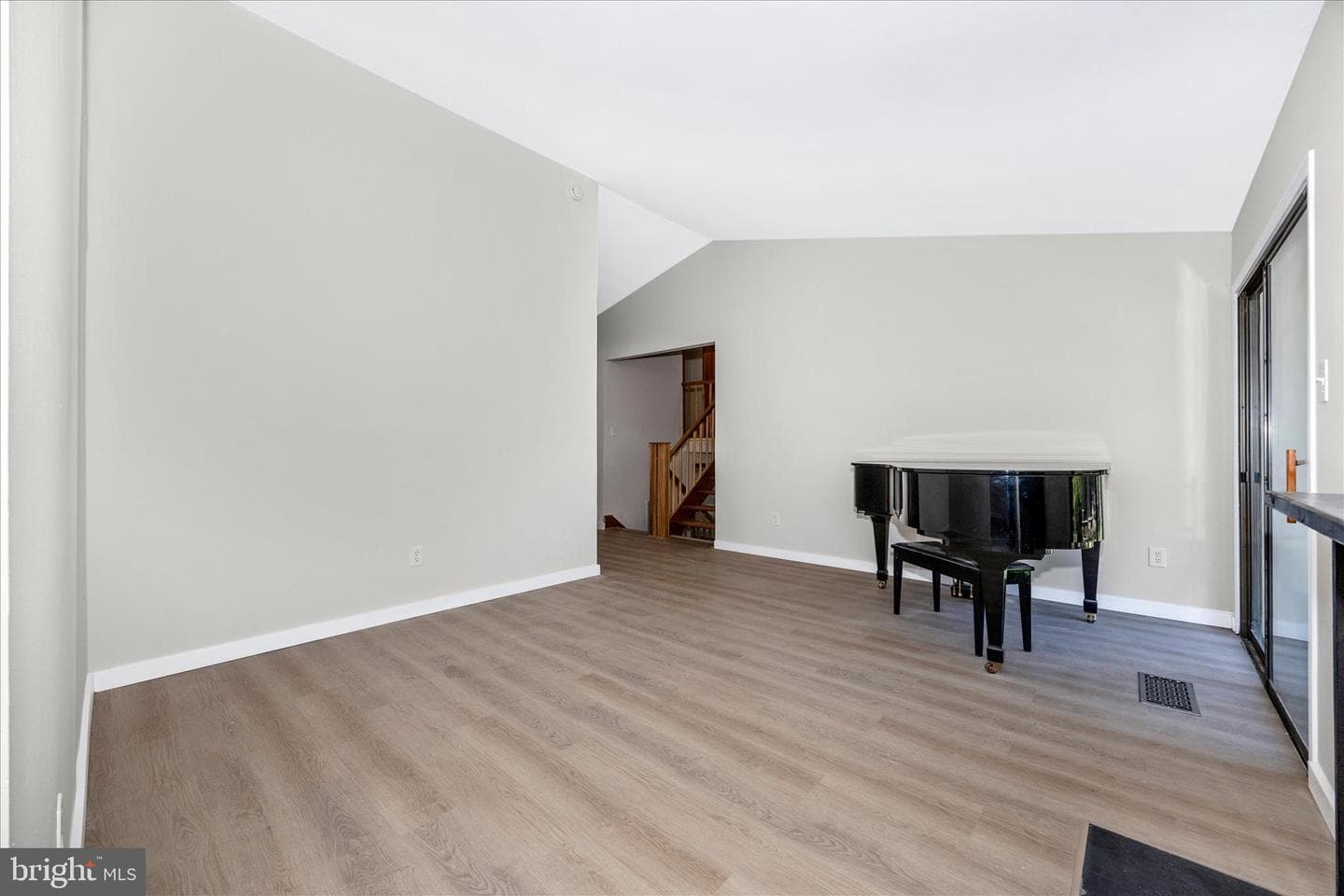 10704 Wayridge Drive photo 9