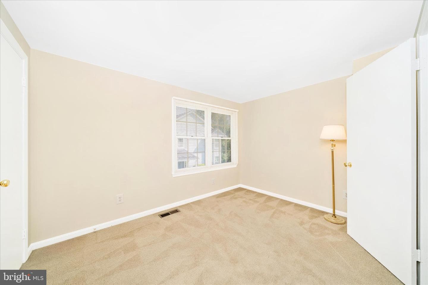 20200 Ravensdale Court photo 21