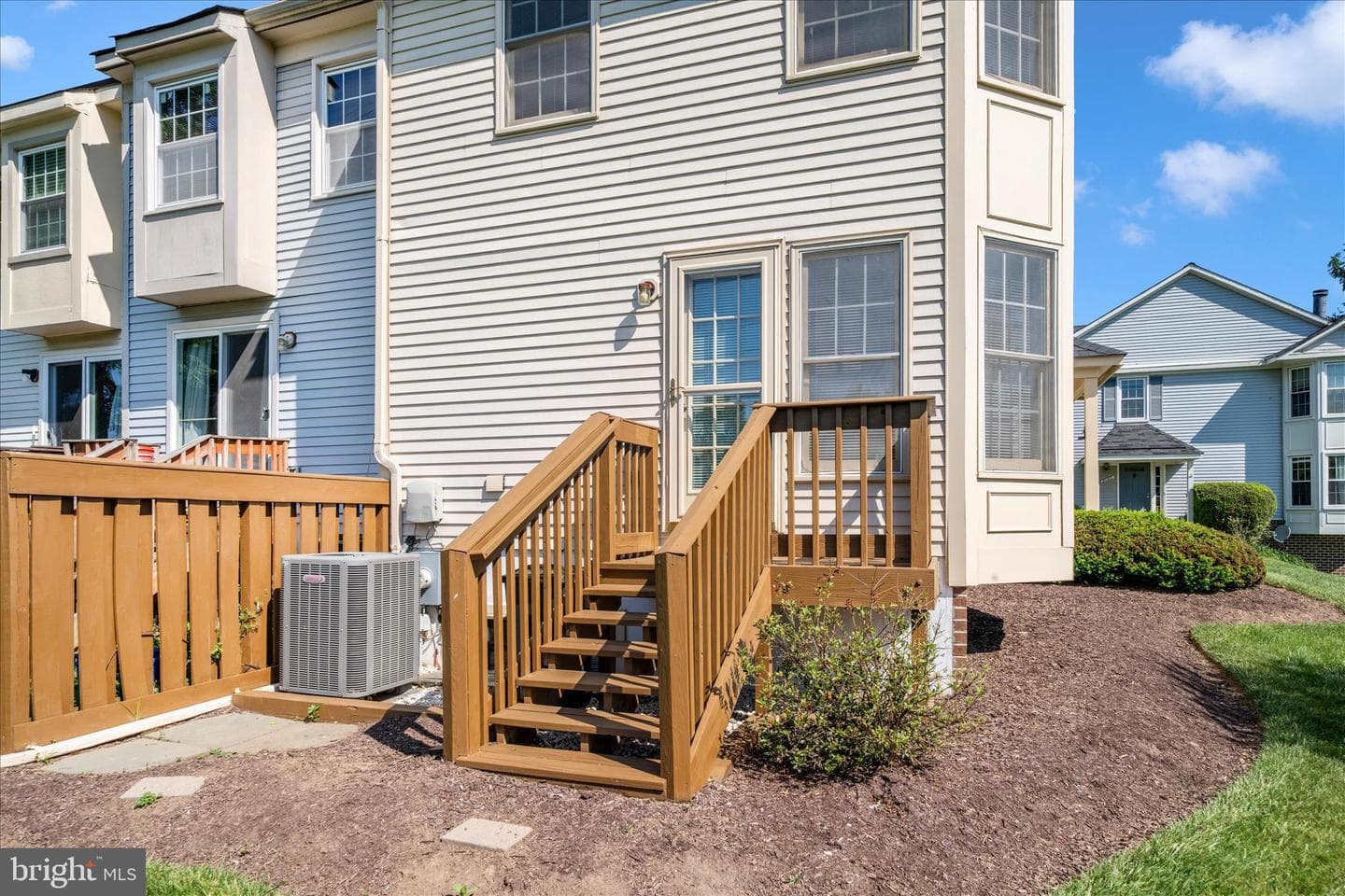 20200 Ravensdale Court photo 33