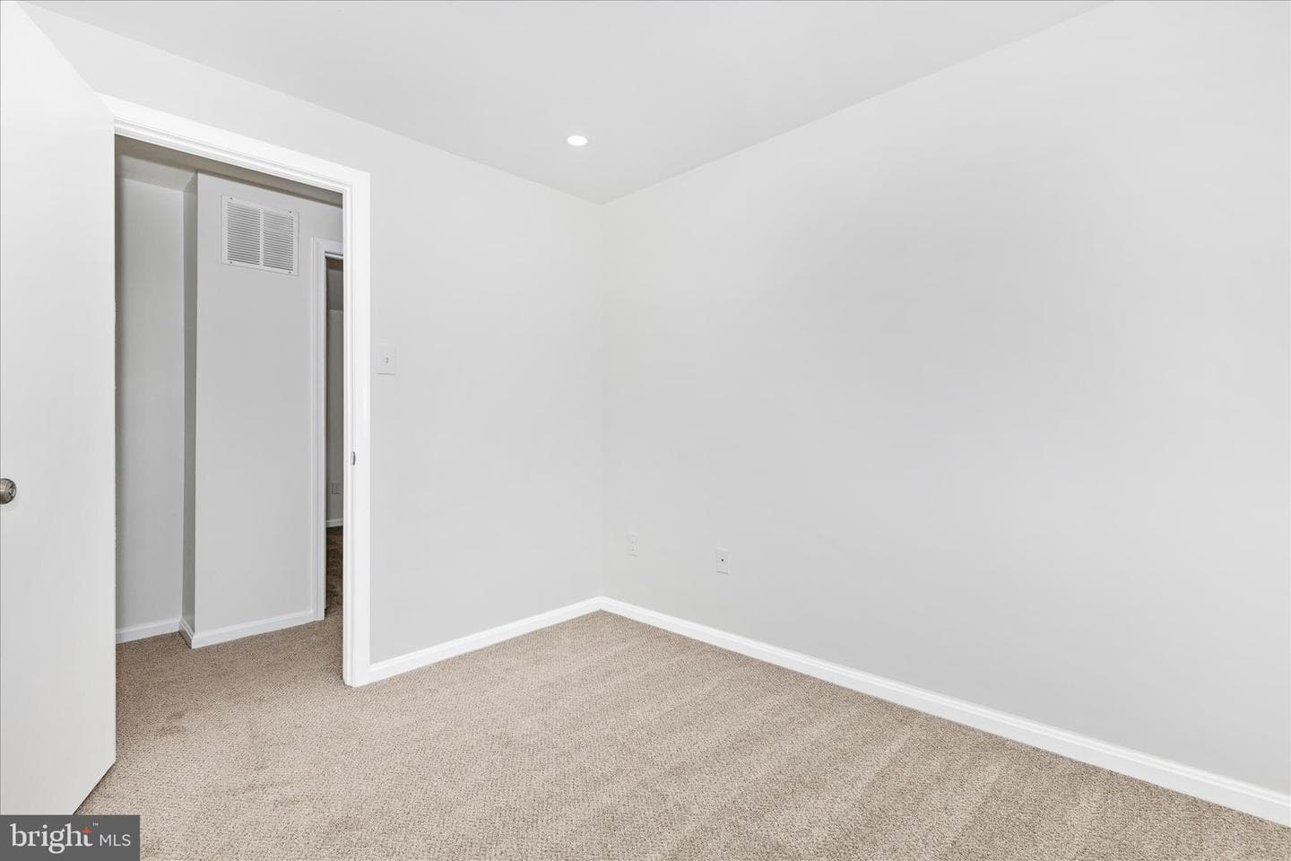 2604 Ashmont Terrace photo 24