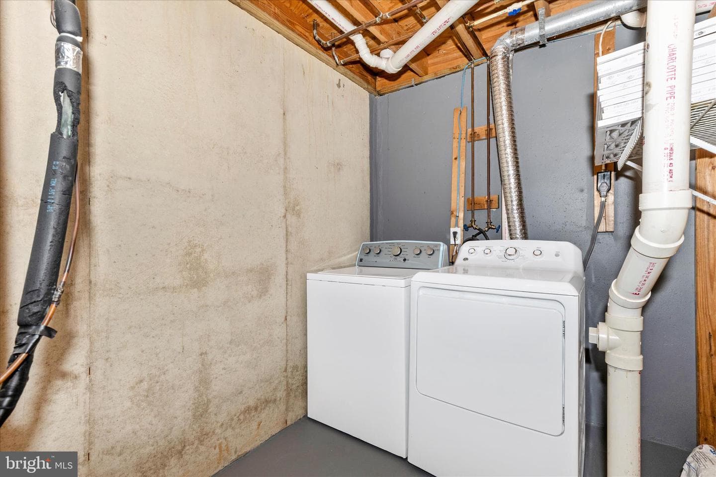 2604 Ashmont Terrace photo 35