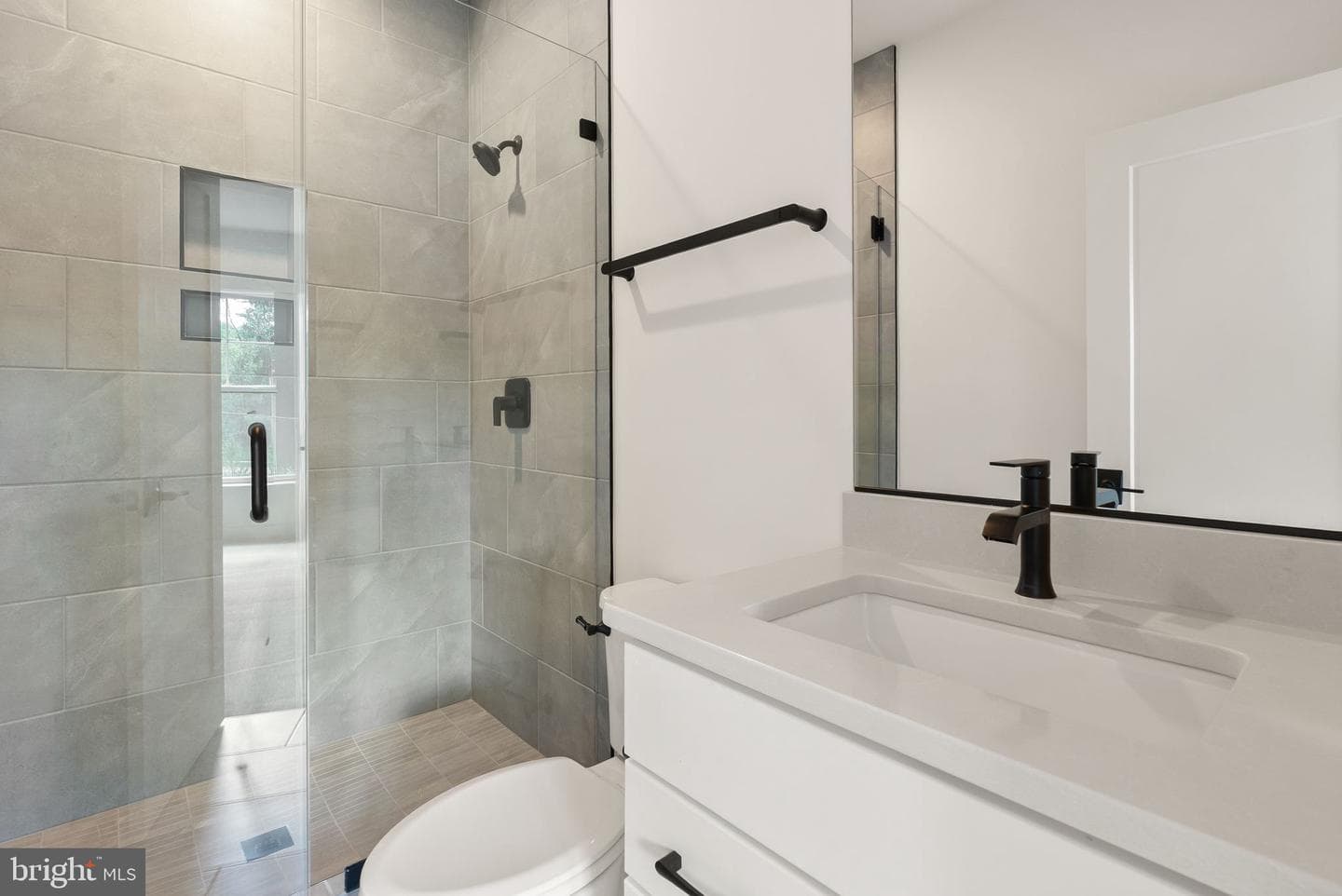7215 Barnett Road photo 33
