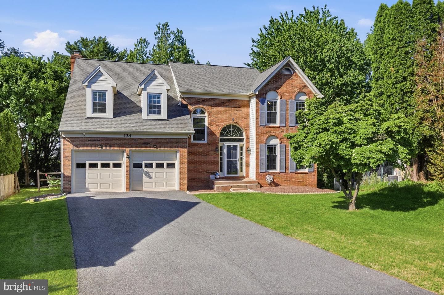 124 Englefield Drive