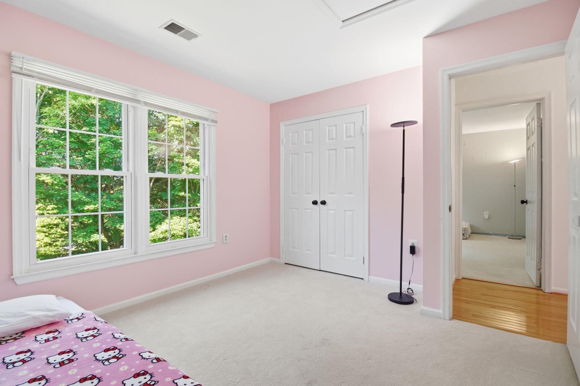 124 Englefield Drive photo 25