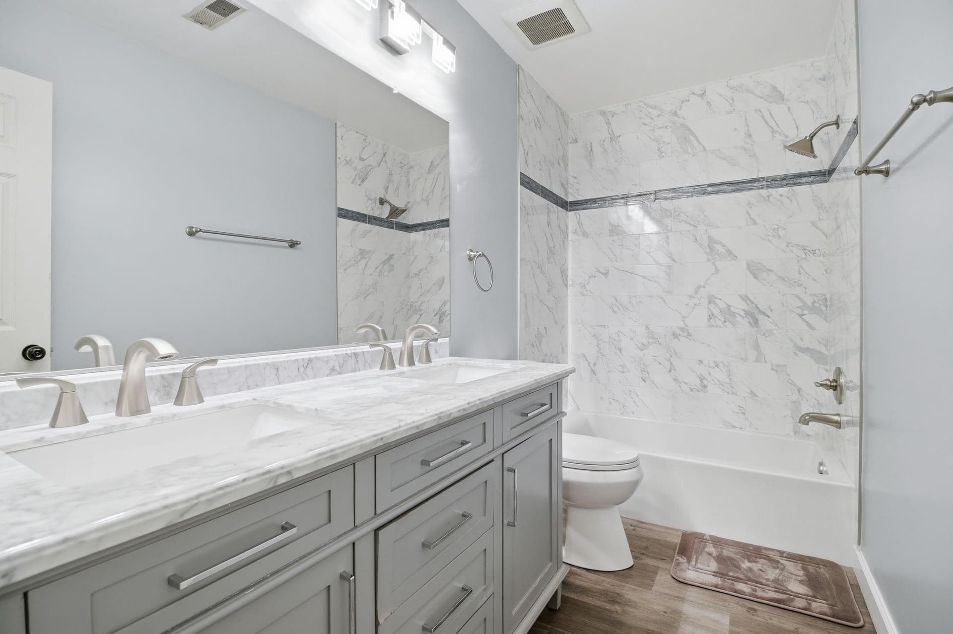 124 Englefield Drive photo 30