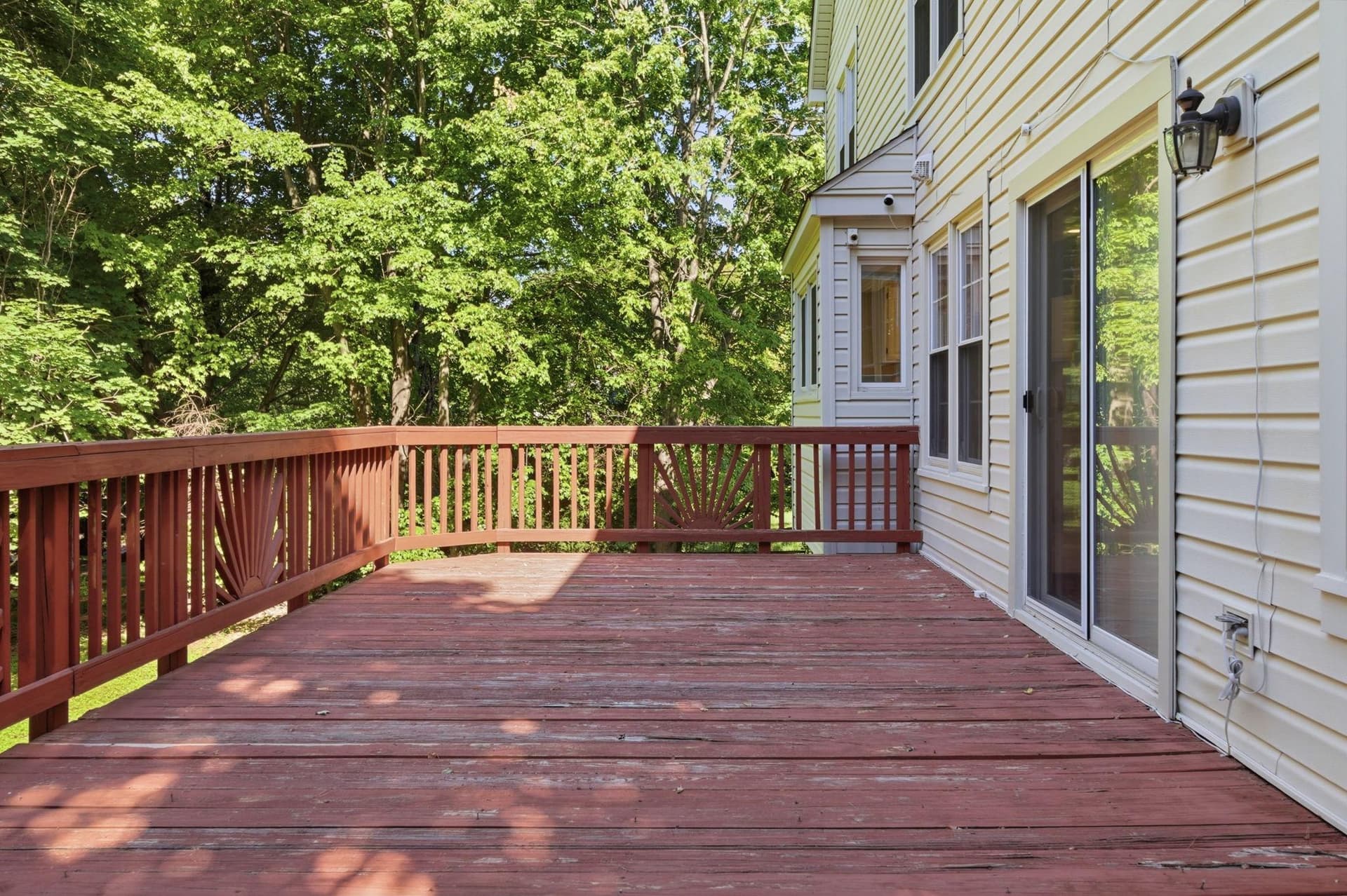 124 Englefield Drive photo 38