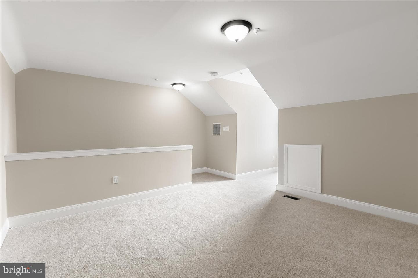 13523 Hamlet Square Court photo 29