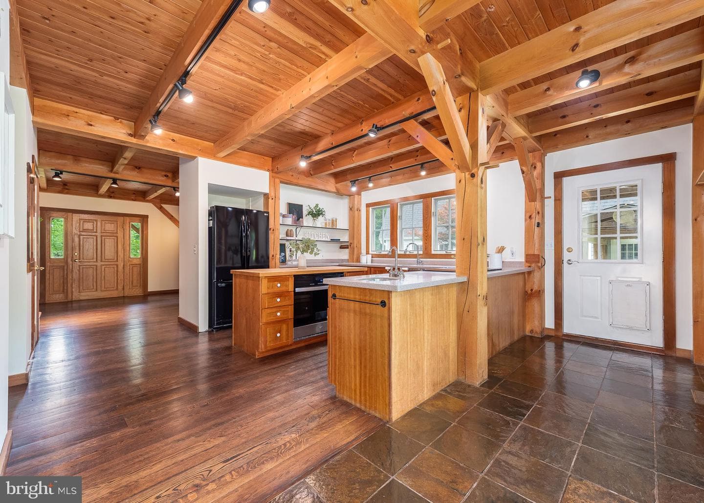 1300 Parrs Ridge Drive photo 4
