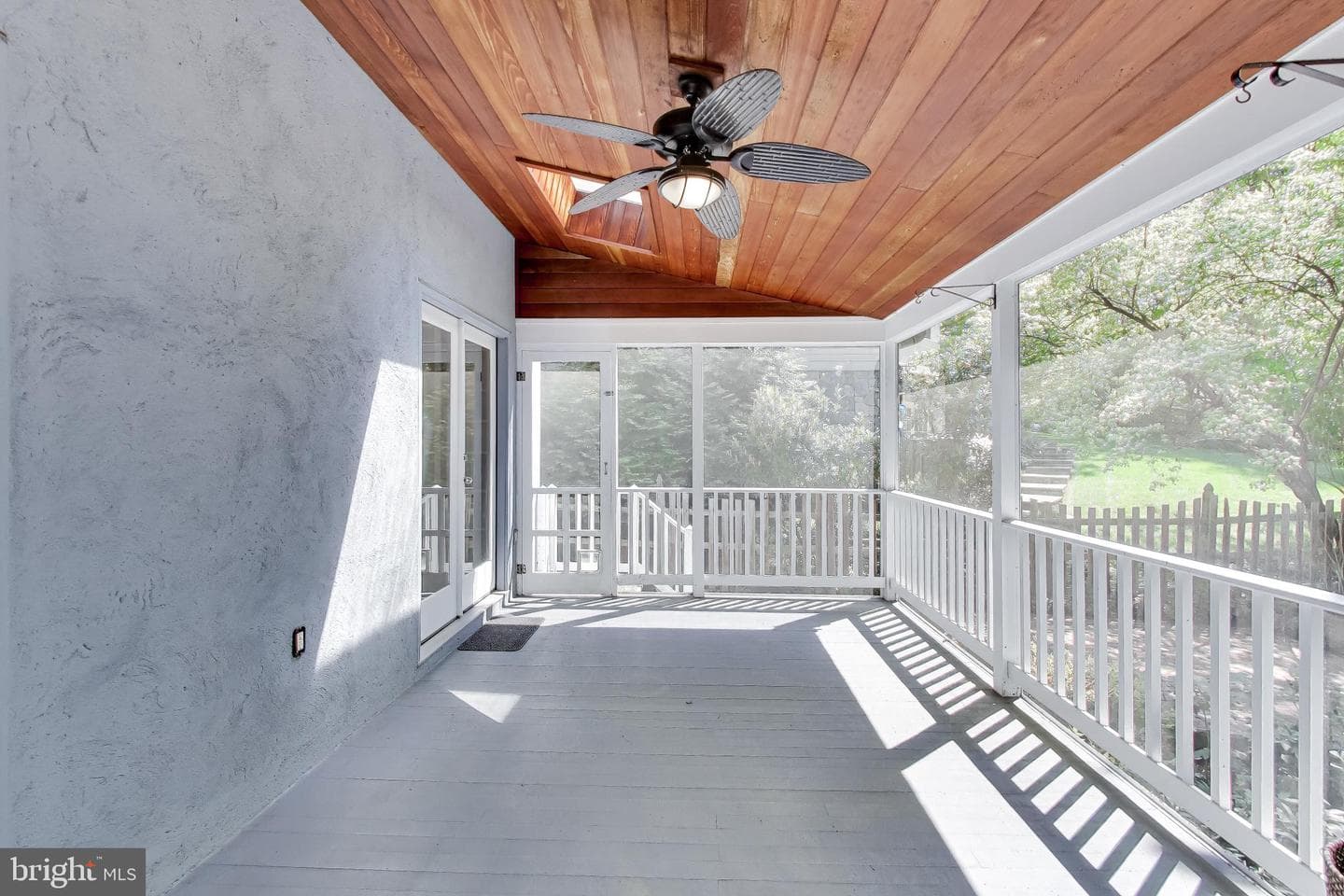 4118 Woodbine Street photo 54