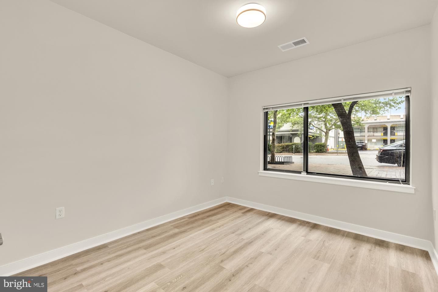 8005 13th Street #104 photo 24