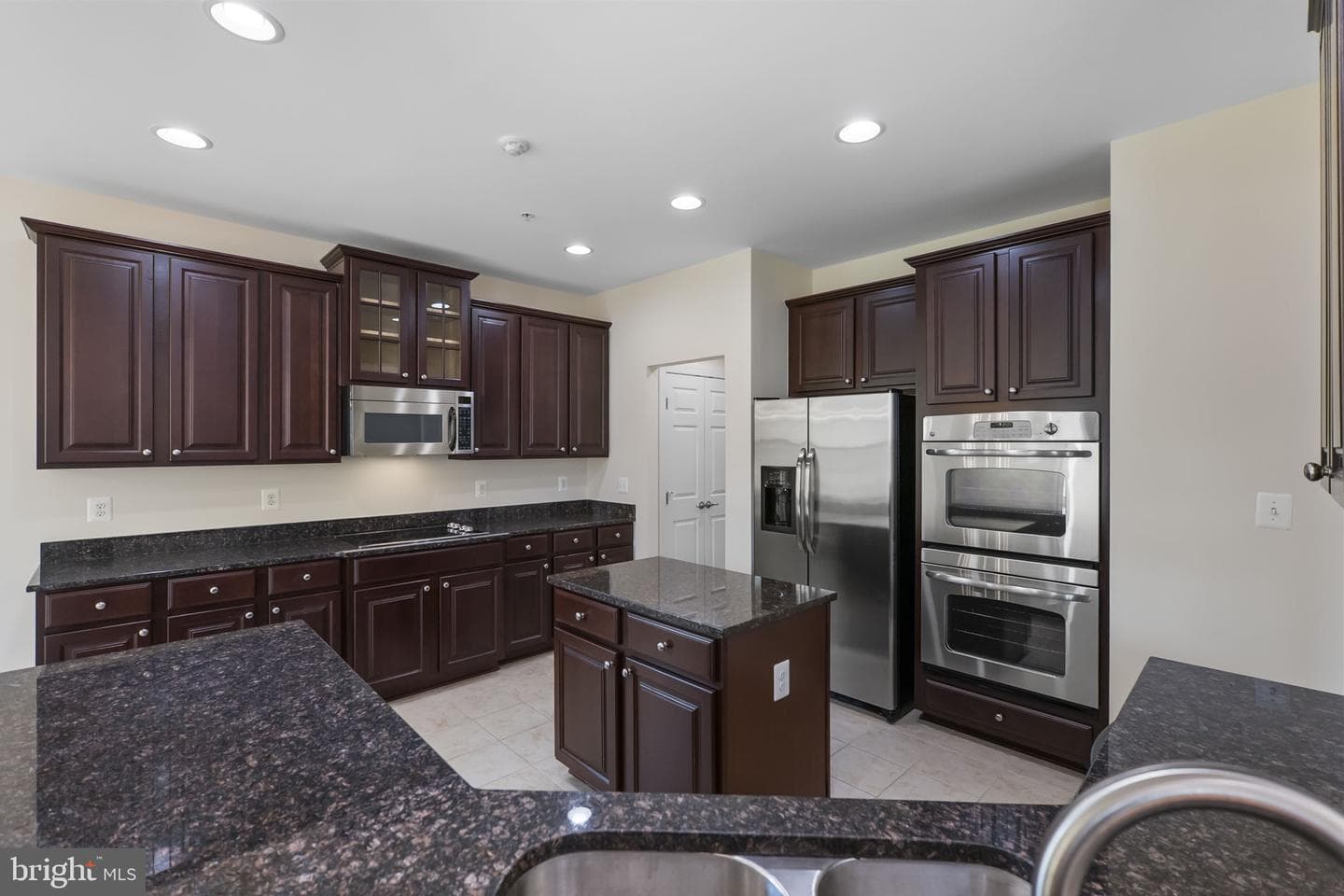 23037 Spicebush Drive photo 17