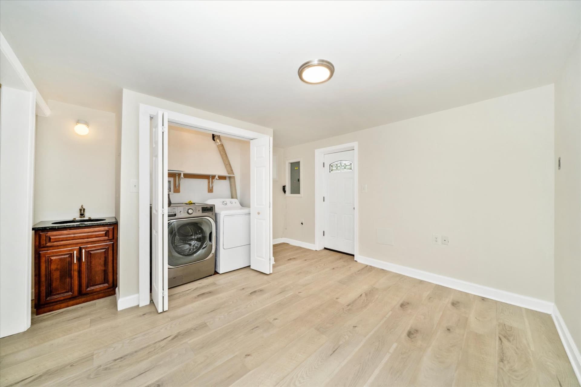15204 Aylesbury Street photo 20