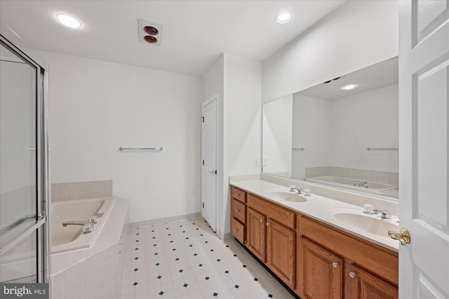 7016 Fawn Trail Court photo 38
