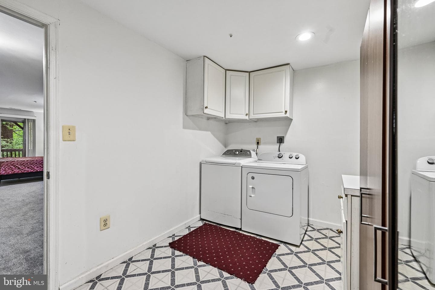 210 Twelve Oaks Drive photo 28