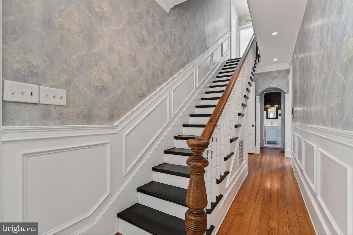 1102 Edgevale Road photo 12