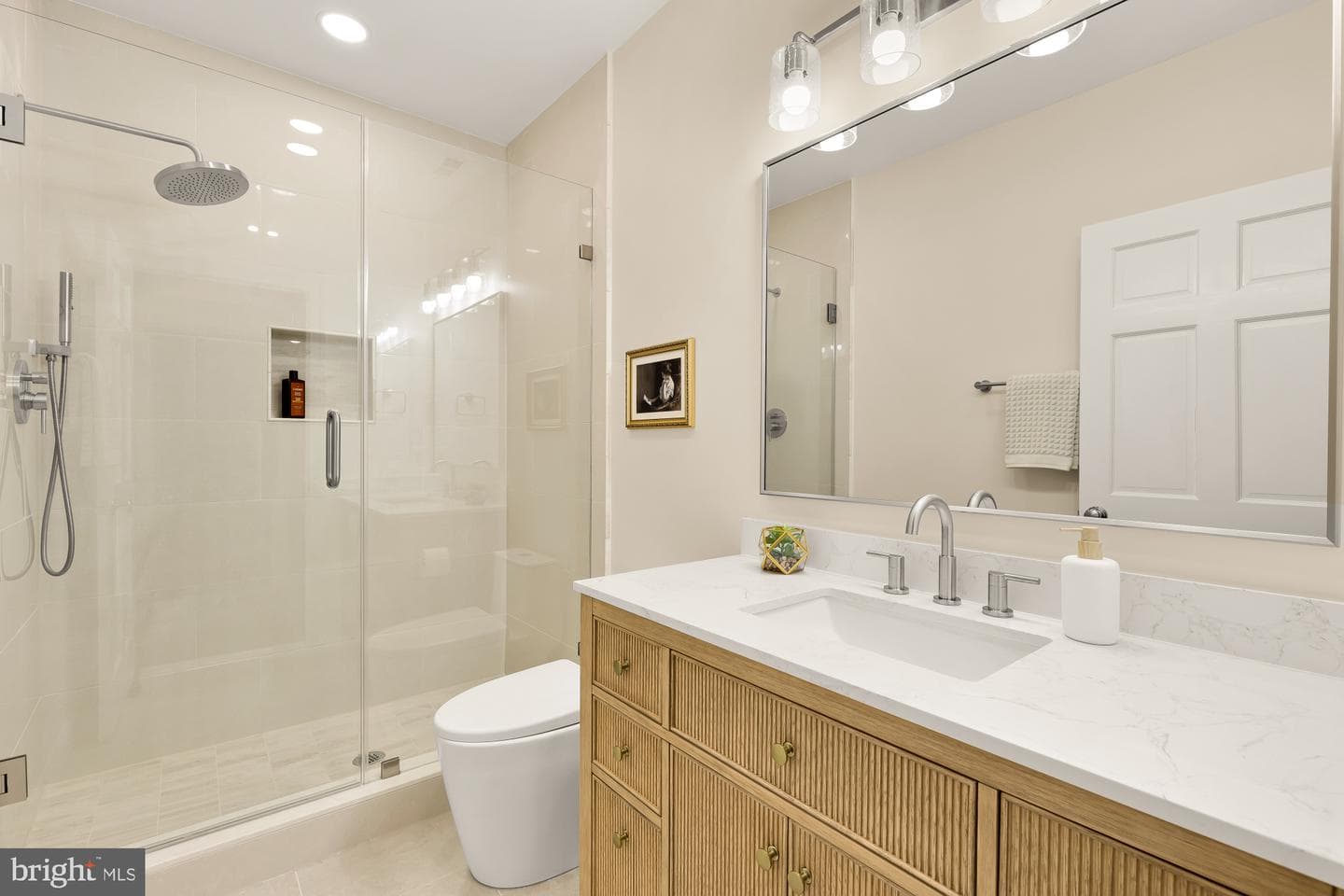 5501 Montgomery Street photo 27