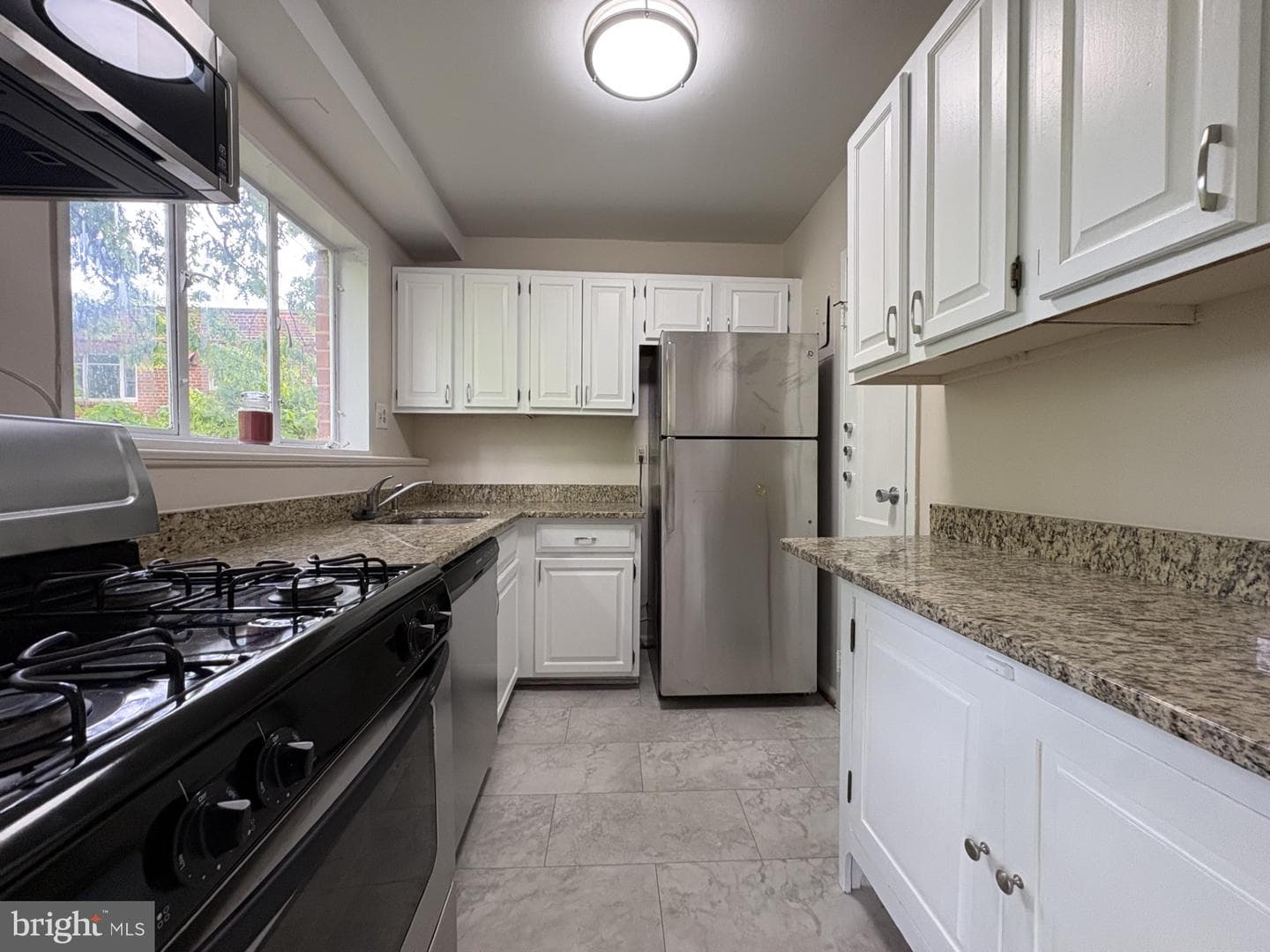 10403 Montrose Avenue #201 photo 15